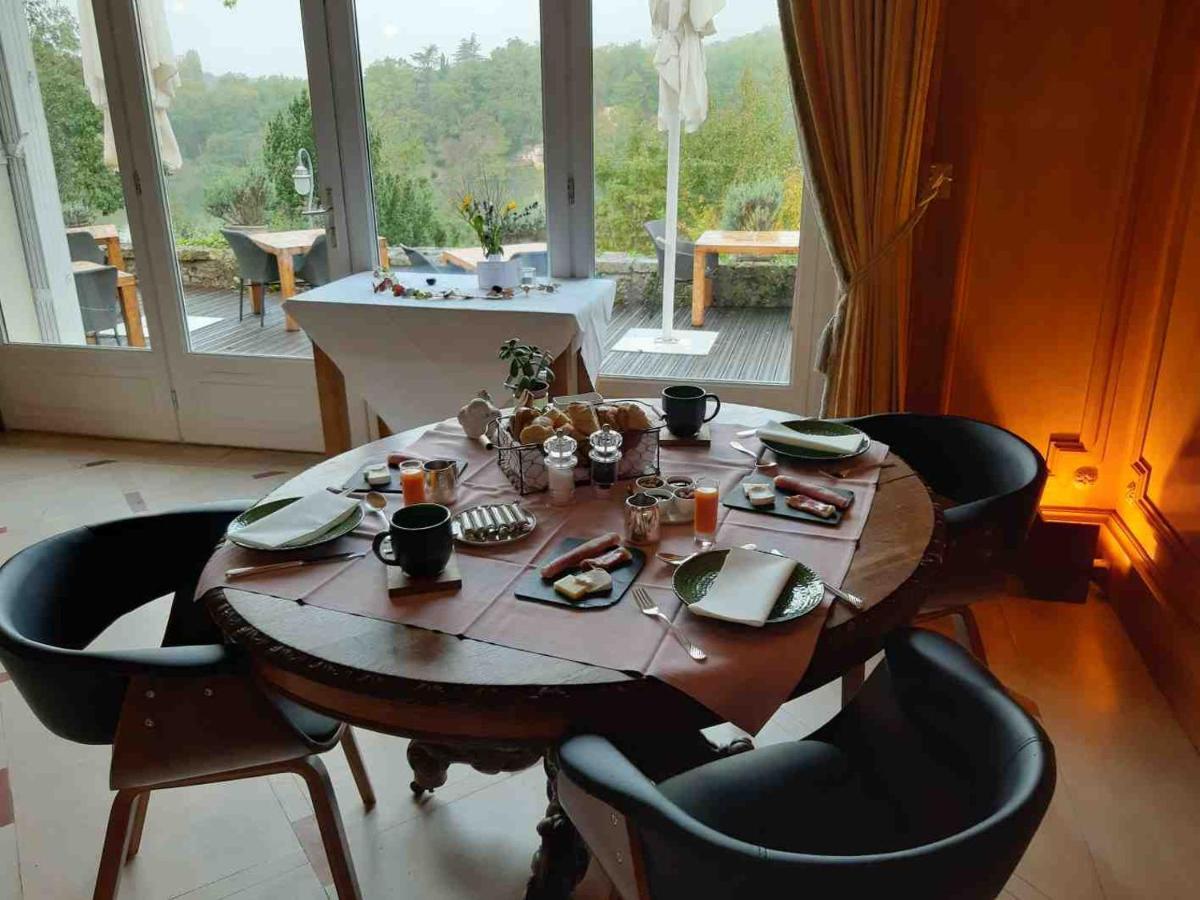 Logis Hotels Domaine Du Chatelard Dirac ภายนอก รูปภาพ