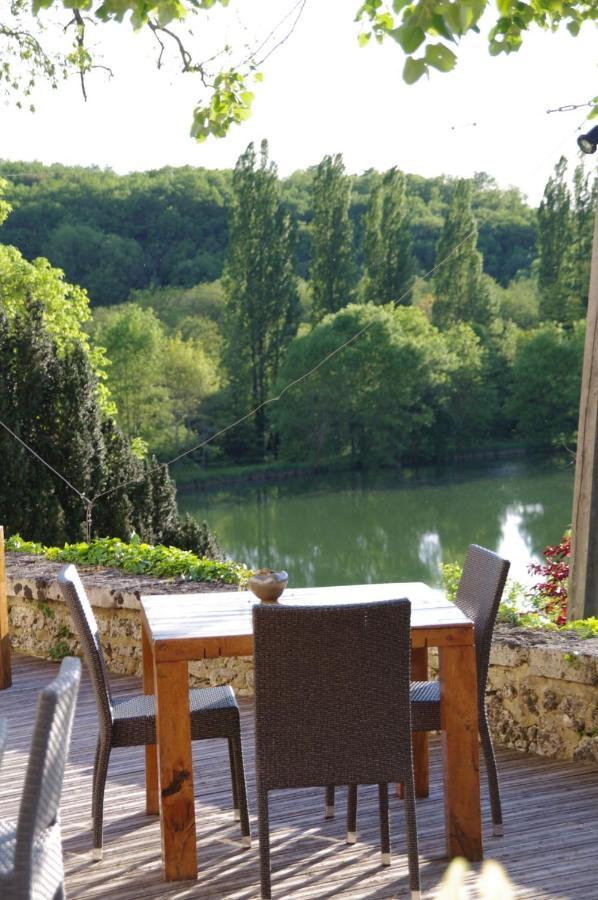 Logis Hotels Domaine Du Chatelard Dirac ภายนอก รูปภาพ