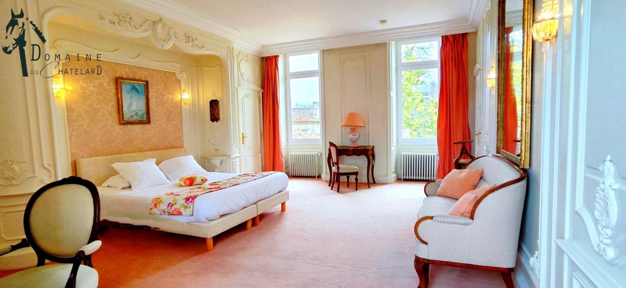 Logis Hotels Domaine Du Chatelard Dirac ภายนอก รูปภาพ