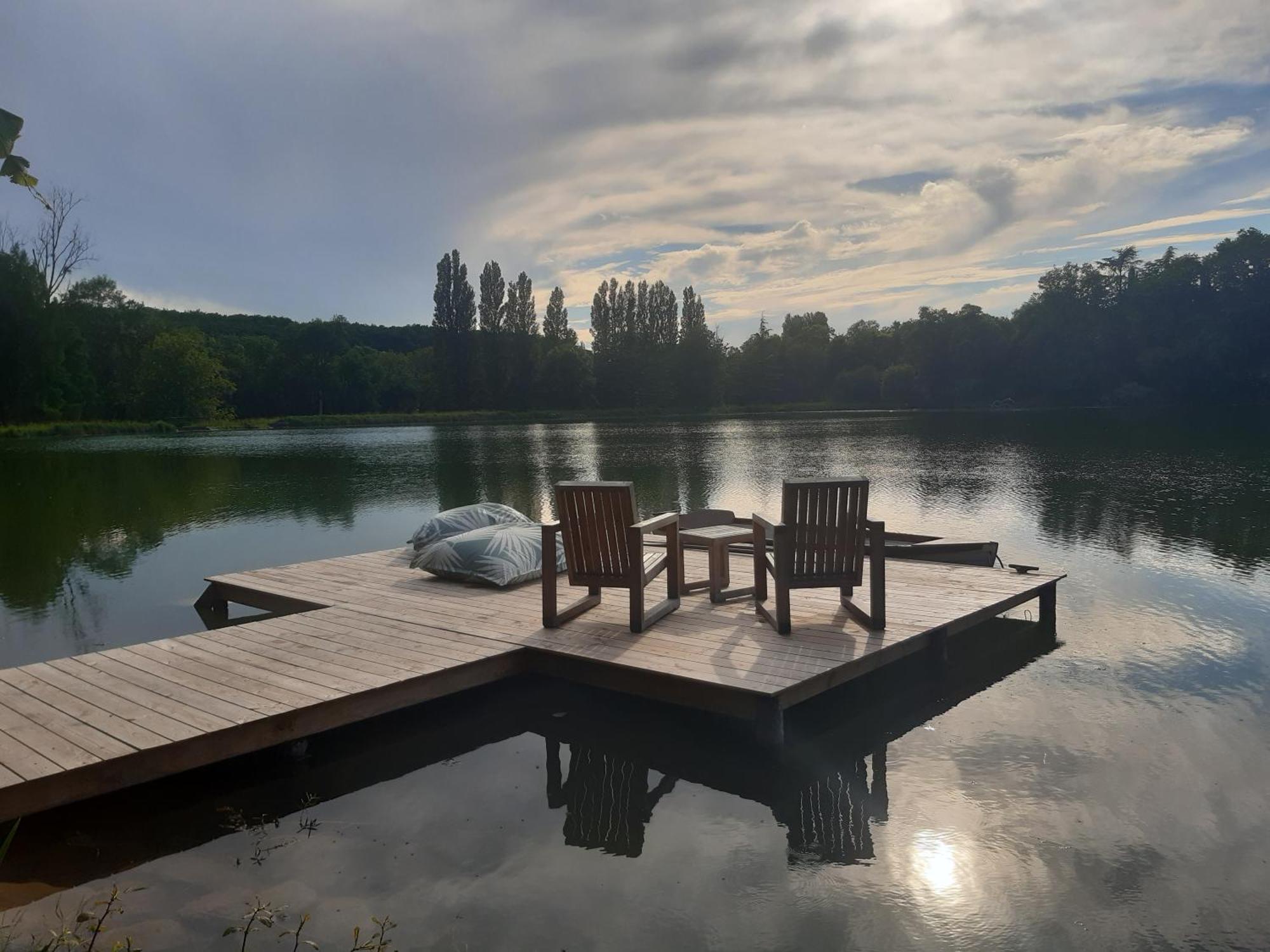 Logis Hotels Domaine Du Chatelard Dirac ภายนอก รูปภาพ