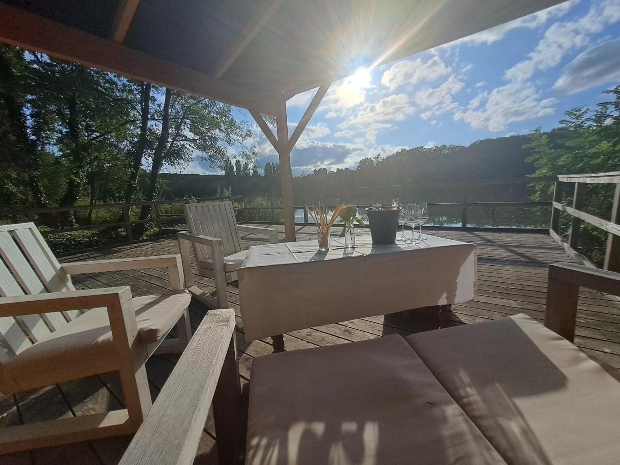 Logis Hotels Domaine Du Chatelard Dirac ภายนอก รูปภาพ