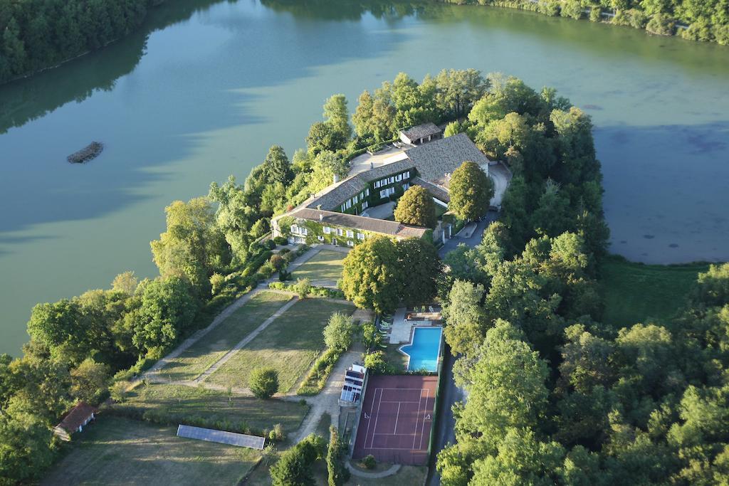Logis Hotels Domaine Du Chatelard Dirac ภายนอก รูปภาพ