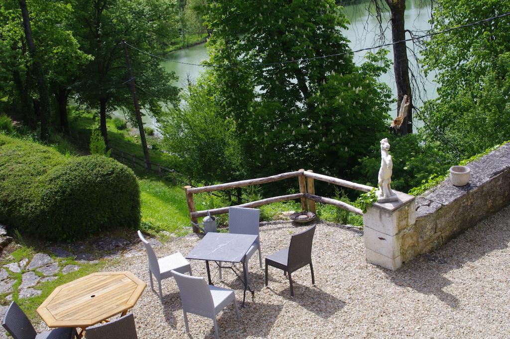 Logis Hotels Domaine Du Chatelard Dirac ภายนอก รูปภาพ